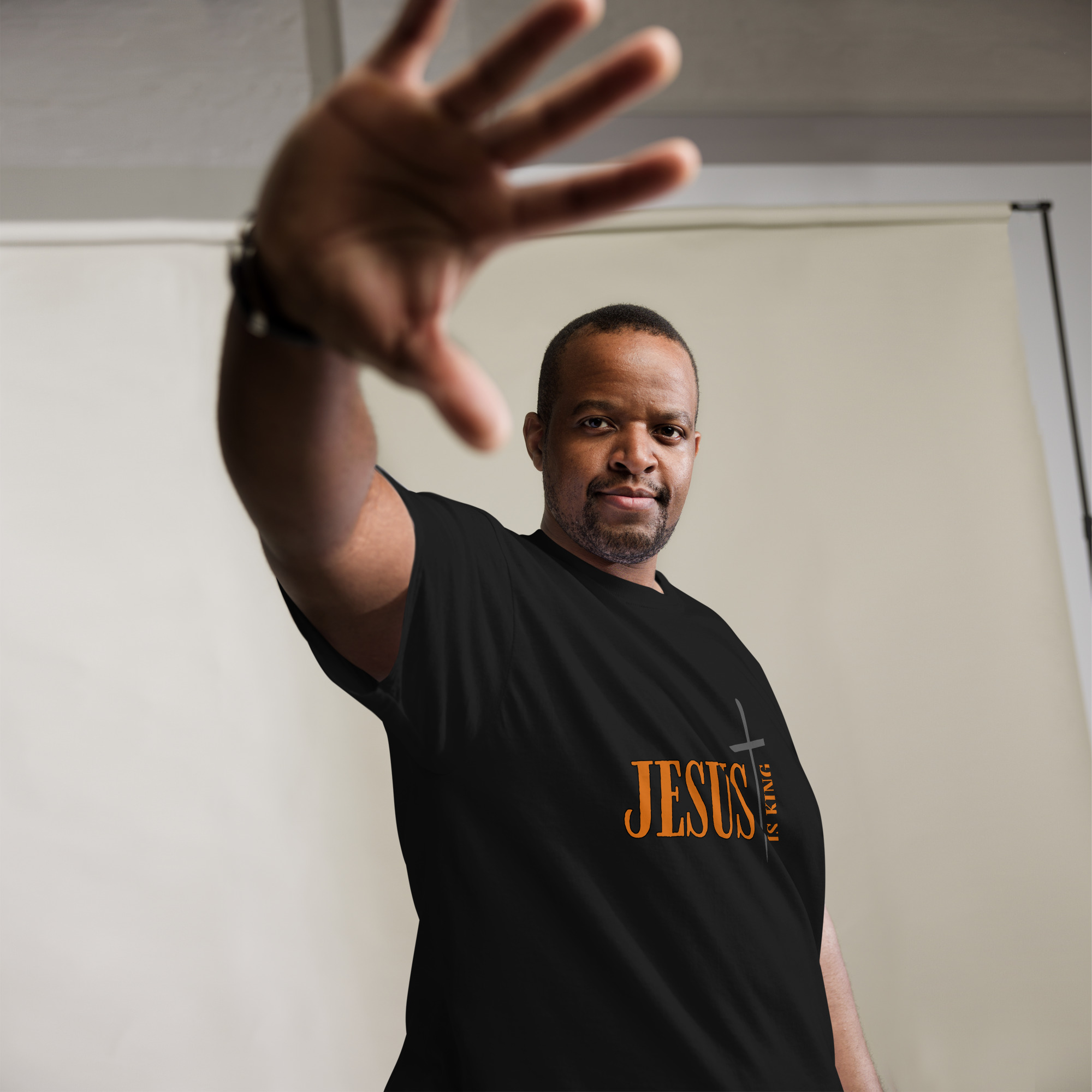 #-03-Jesus-is-King-Unisex classic tee – Bild 2